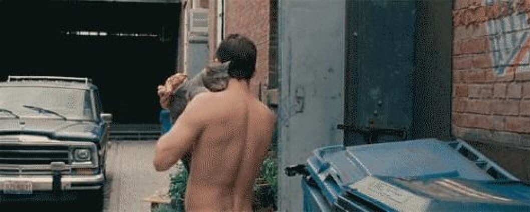 Via: <a href="http://static.celebuzz.com/uploads/2013/02/07/tumblr_mdzf92tBTC1rxrj8t.gif" target="_blank">celebuzz.com</a> Via: celebuzz.com