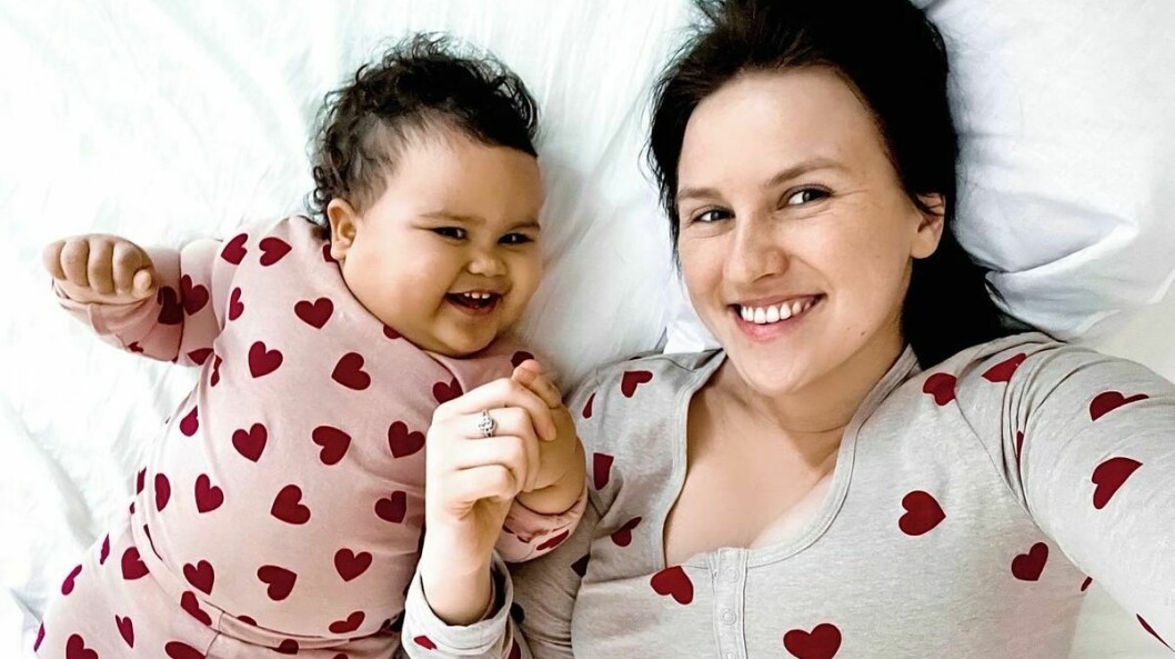 Anna Jabłońska, 27 och Skylar, 14 månader.