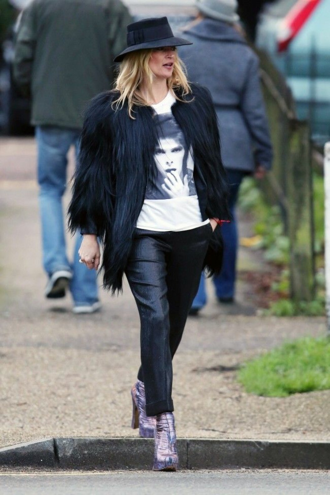 Kate Moss dagen efter David Bowies död. Foto: IBL 10-5534123j.jpg