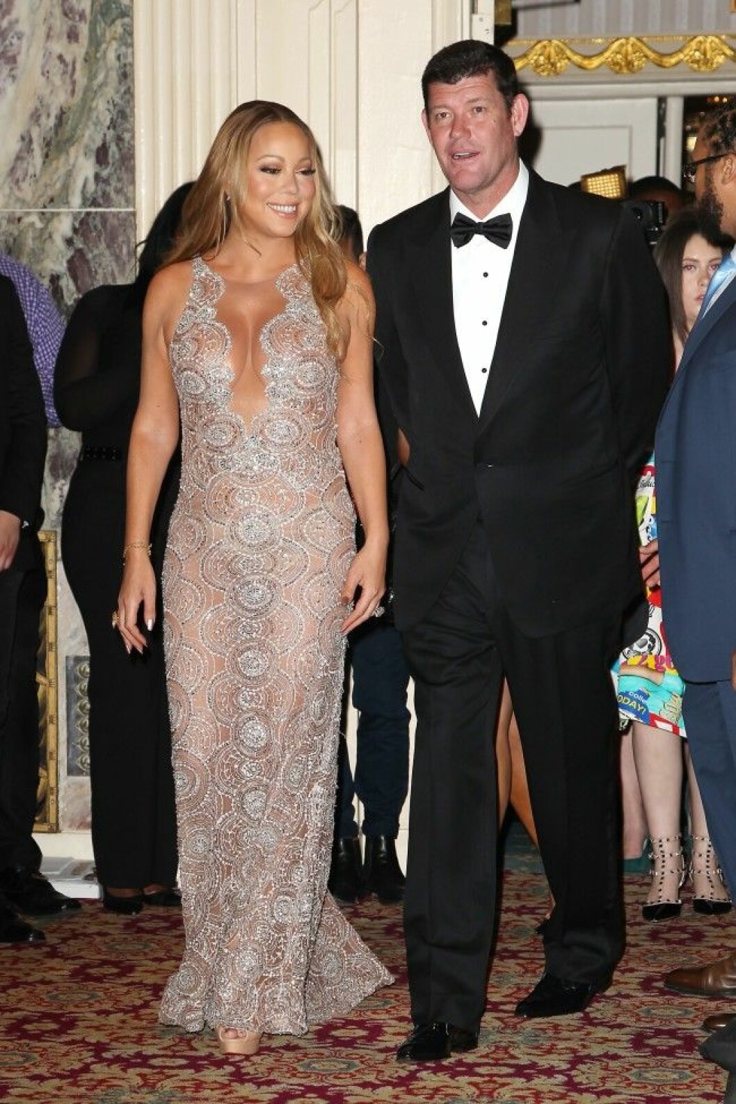 Mariah Carey och James Packer ser ut att ha problem med att kunna vigas.