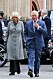 Prins Charles och Camilla Duchess av Cornwall tar en promenad