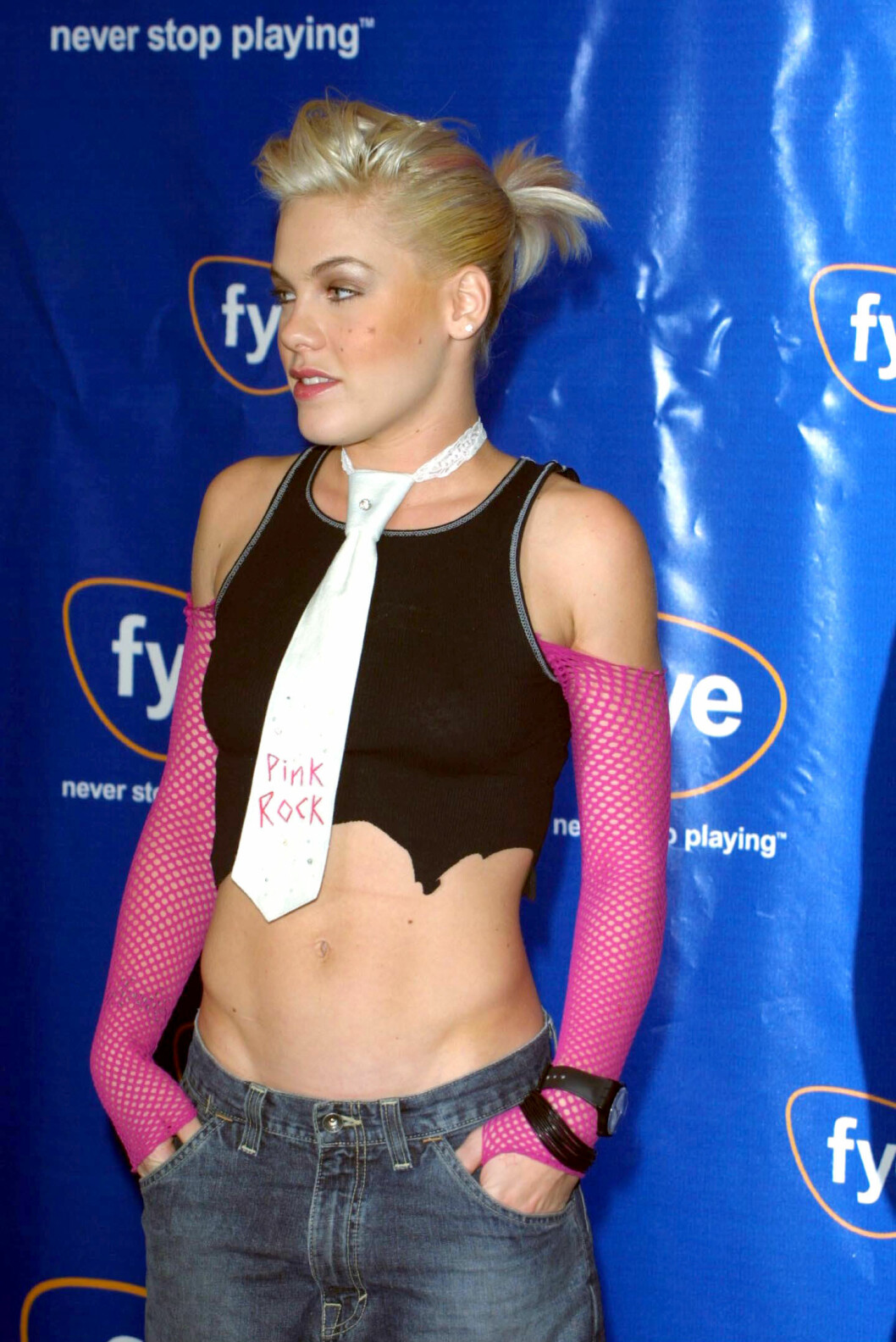 P!nk. Foto: All Over Press PINK 'MISSUNDAZTOOD' ALBUM LAUNCH, FYE RECORDS, NEW YORK, AMERICA - 20 NOV 2001