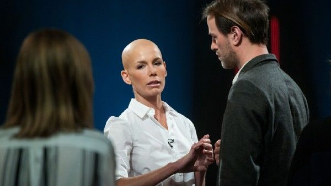Gunhild tappade allt sitt hår efter cellgiftsbehandlingen. 'Skavlan' TV show, London, Britain - 23 Mar 2015