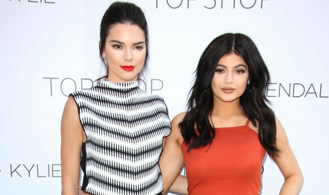 Så här olika ser systrarna Kendall och Kylie Jenner ut egentligen. Foto: All Over Foto: All Over