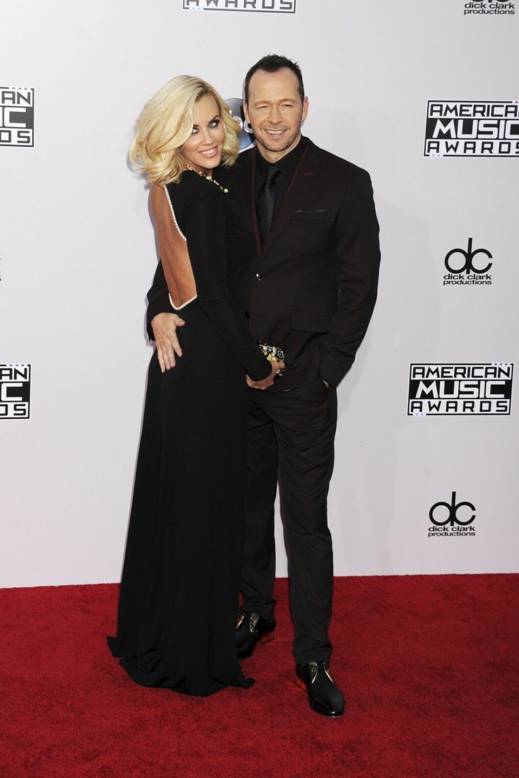 42nd Annual American Music Awards, Los Angeles