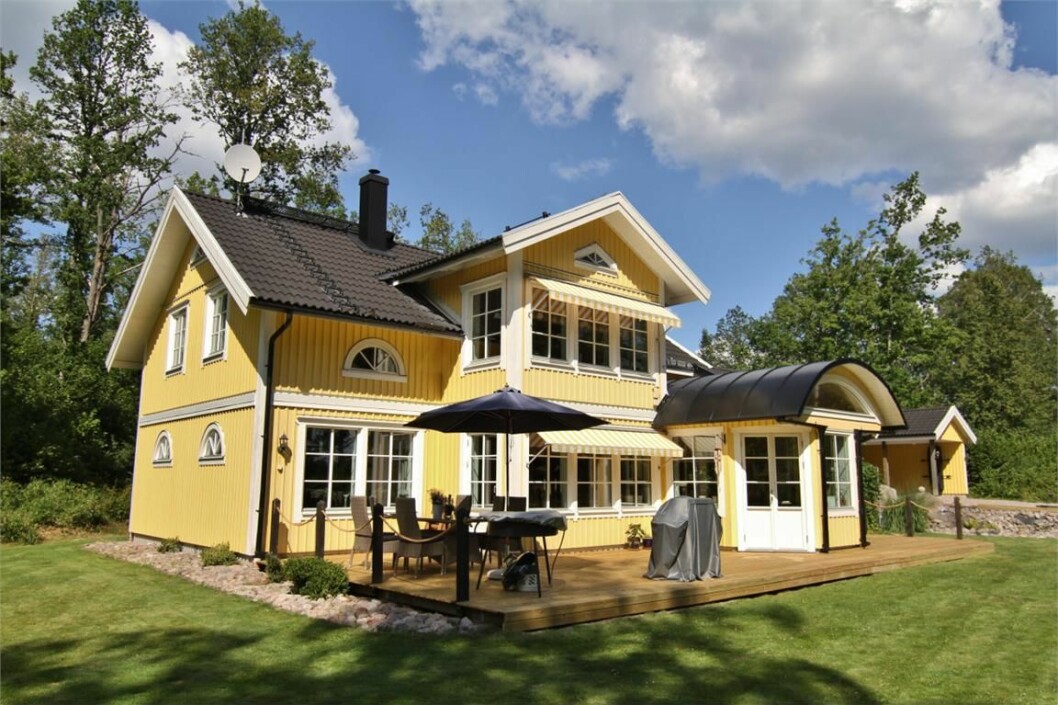 Via: <a href="http://objekt.fastighetsbyran.se/Objekt/?objektID=1026449" target="_blank">Fastighetsbyrån</a> 11048592