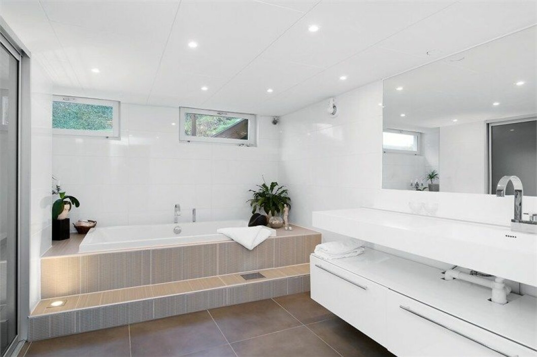Via: <a href="http://objekt.fastighetsbyran.se/Objekt/?objektID=1281843" target="_blank">Fastighetsbyrån</a> 11704350