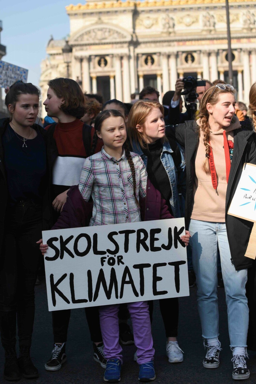 Greta Thunberg strejkar i Frankrike