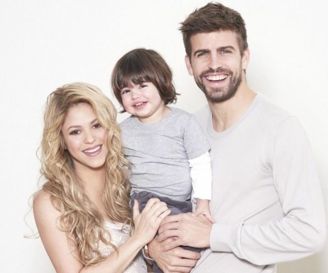 Shakira och Pique med sonen Milan. Foto: Jaume de la Iguana.
