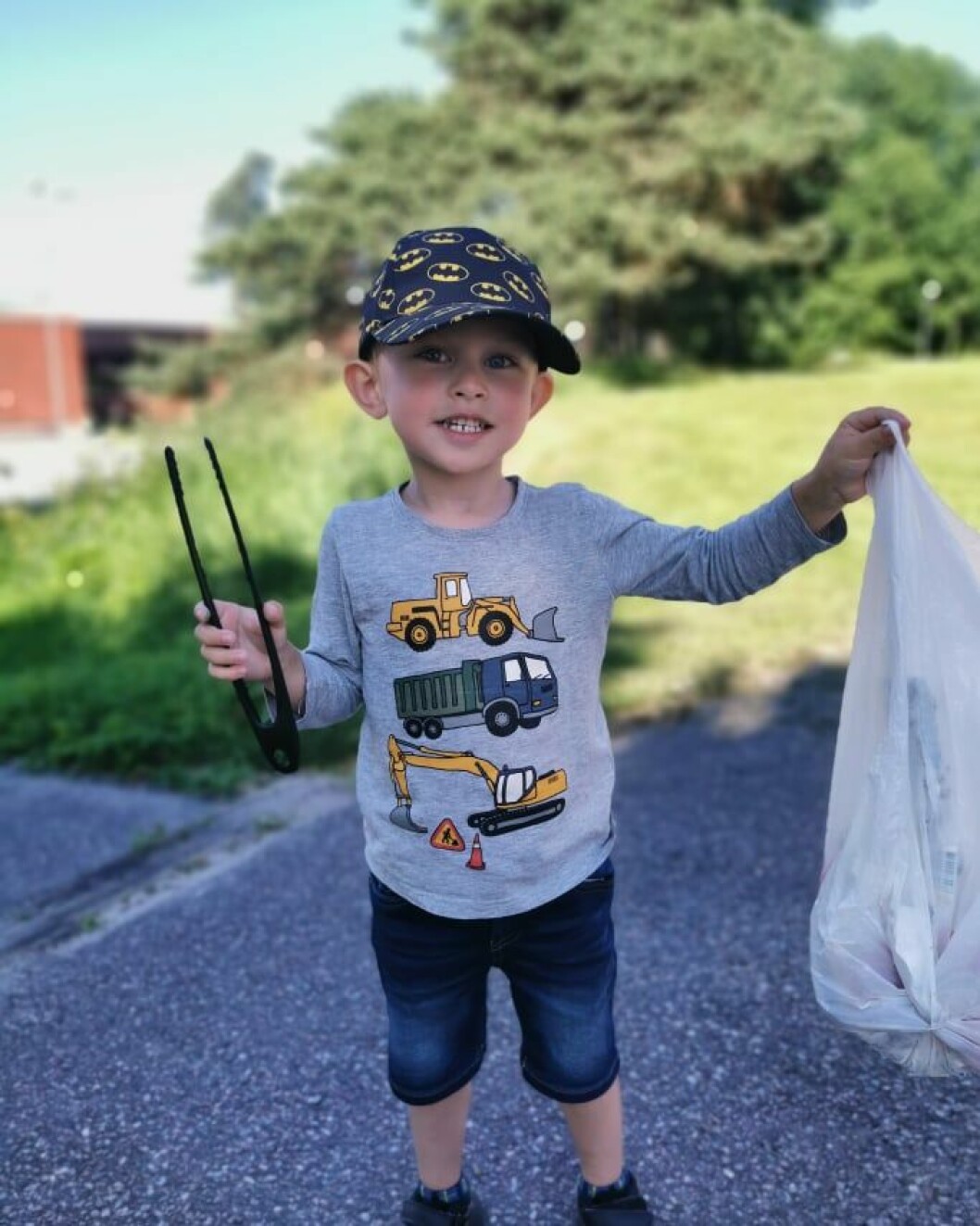 Sören, 4 bor i Ramnäs. Varje dag måste han ut på en promenad, oavsett väder.