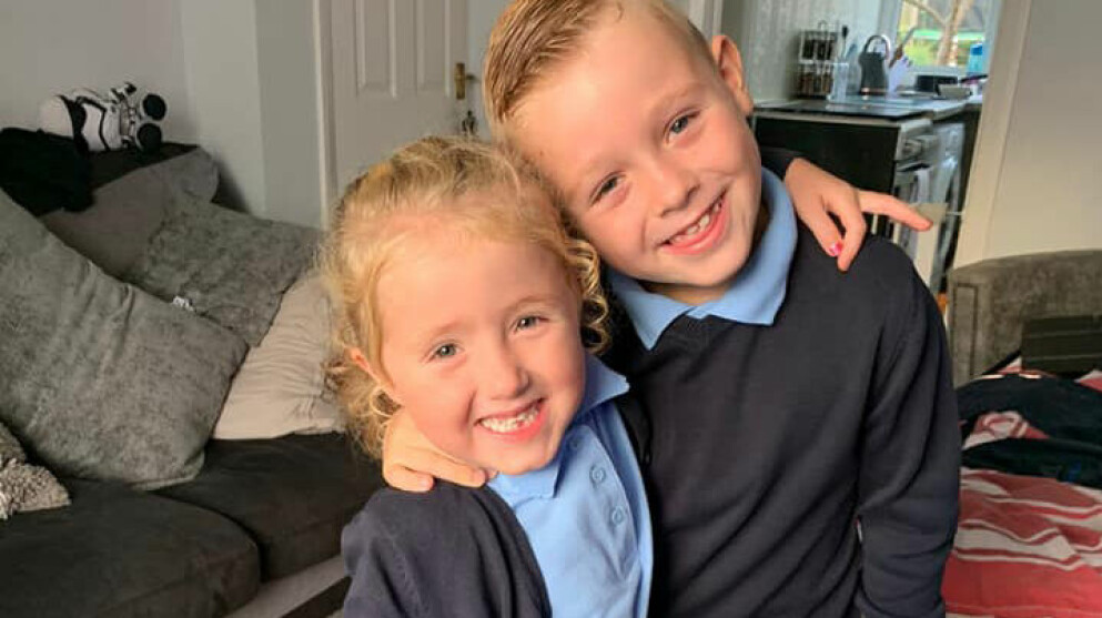 <strong>Nyligen frågade Amie Waltons son Harry, 7, om hans mamma skulle dö.</strong> Mia och Harry.