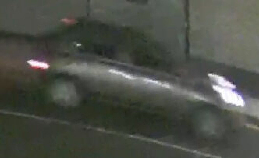 <strong>Polisen har också släppt en bild på ett misstänkt fordon som passerat nära parken där Sabina Nessa attackerades.</strong> Den här bilen ska ha synts vid brottsplatsen.