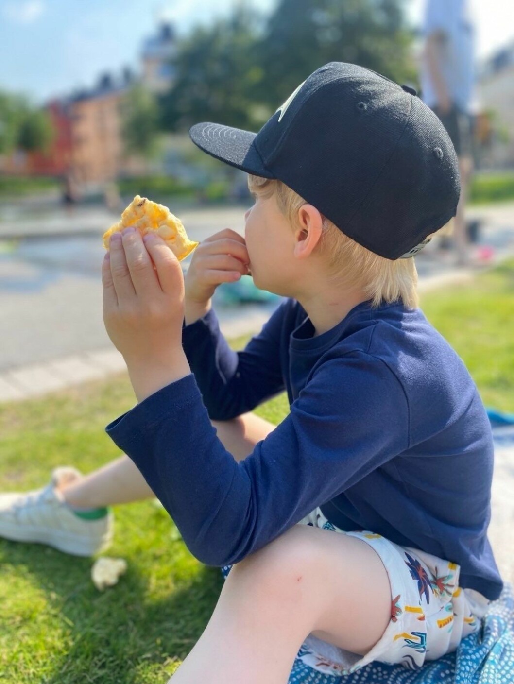 “Noah förtjänar att få umgås med barn som han kan relatera till, få blomma i sina styrkor och slippa misslyckas om och om igen varje dag”, säger Anna.