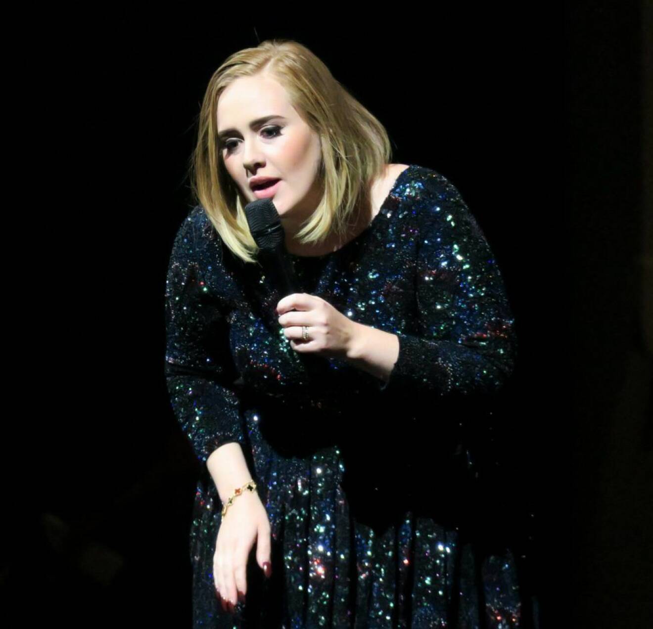 Adele hävdar att framgångarna inte har förändrat henne. 