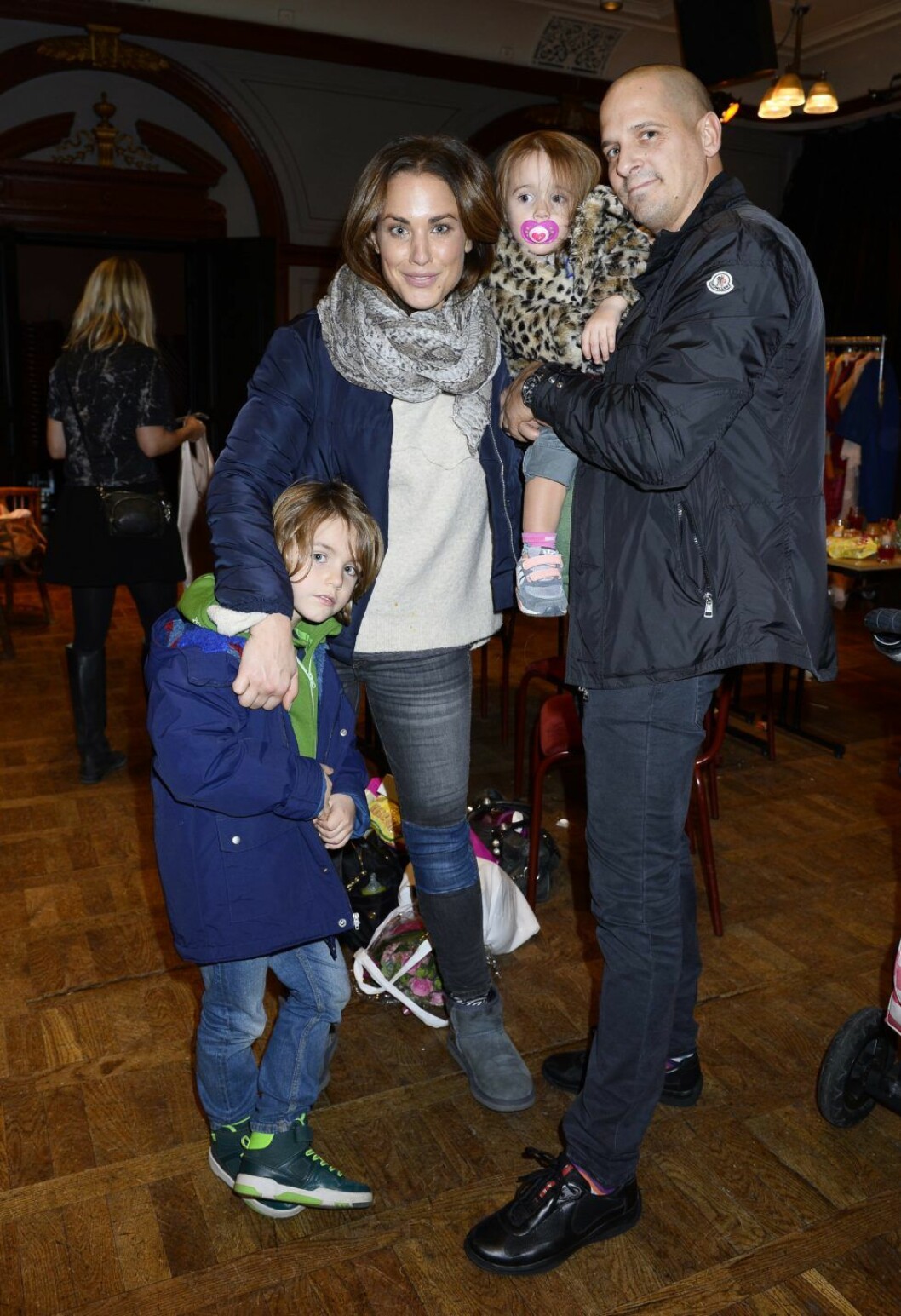 Angelo Cantavenera och Tilde Fröling med barnen Mingus och Marley