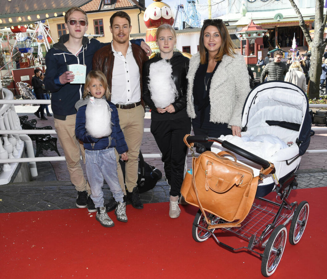 Hela stjärnfamiljen på Gröna Lund. Säsongspremiär, Gröna Lund, 2016-04-23