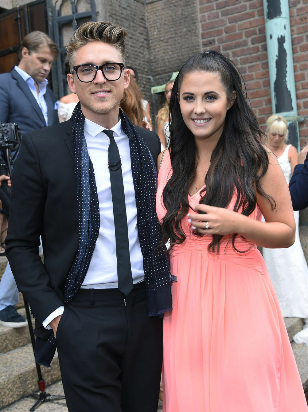 Danny Saucedo och Molly Sandén är goda vänner med frisören. Danny Saucedo och Molly Sandén är goda vänner med frisören.