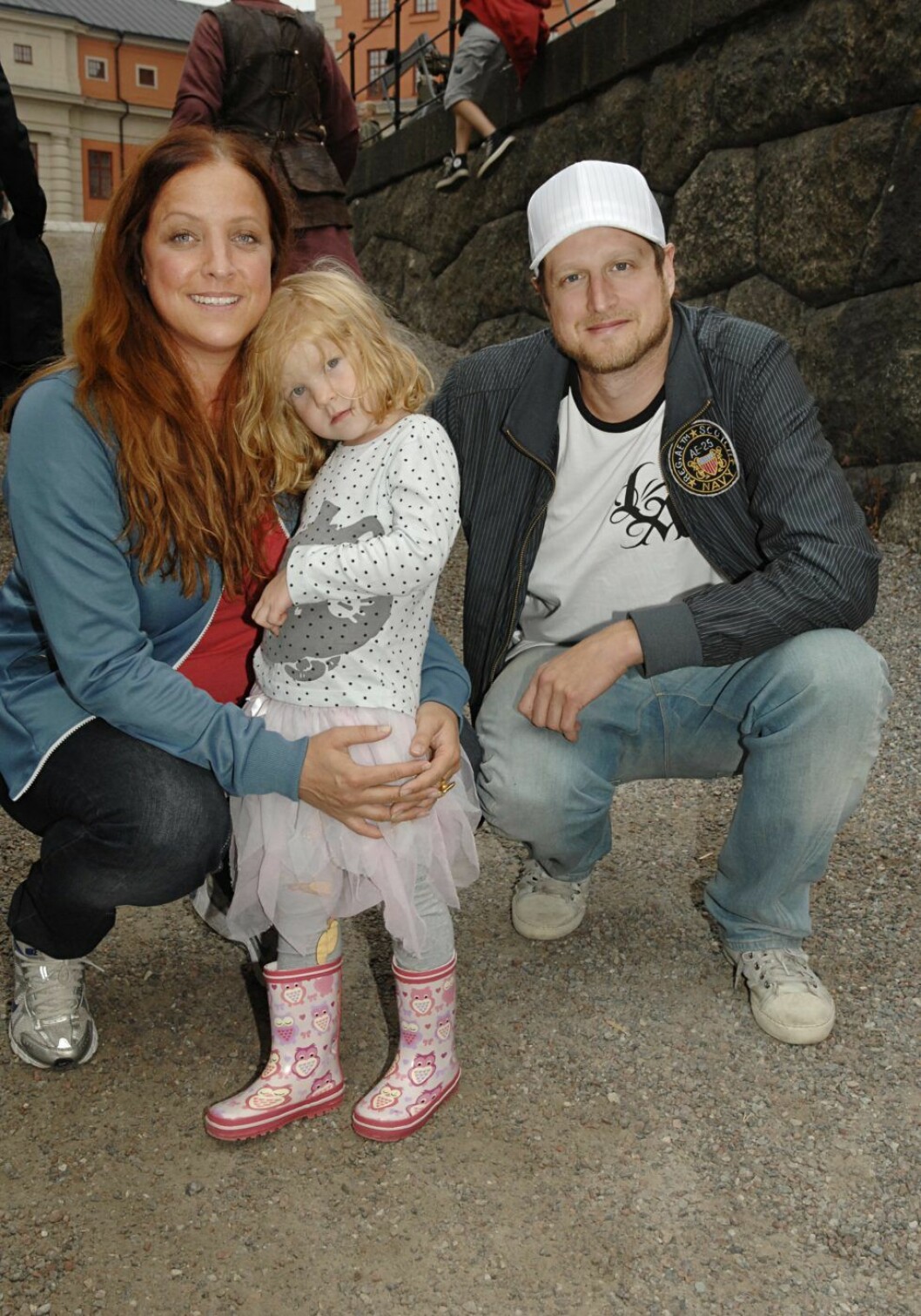 För ett drygt år sedan separerade Shirley Clamp och Daniel Ottosson som hon har dottern Vilja med.