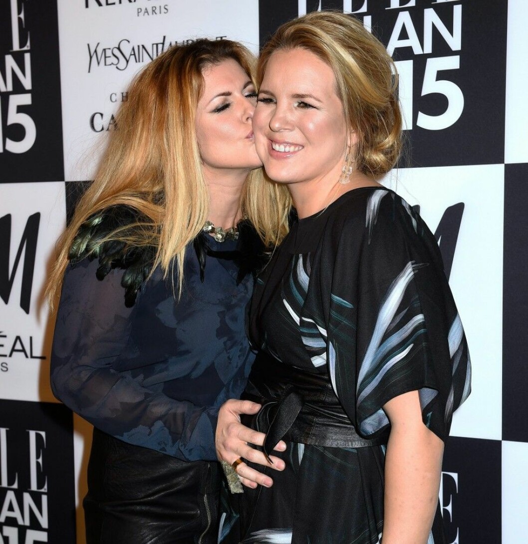 Filippa Rådin och Anja Pärson på Ellegalan. Foto: IBL I januari visade paret stolt upp Anjas gravidmage.
