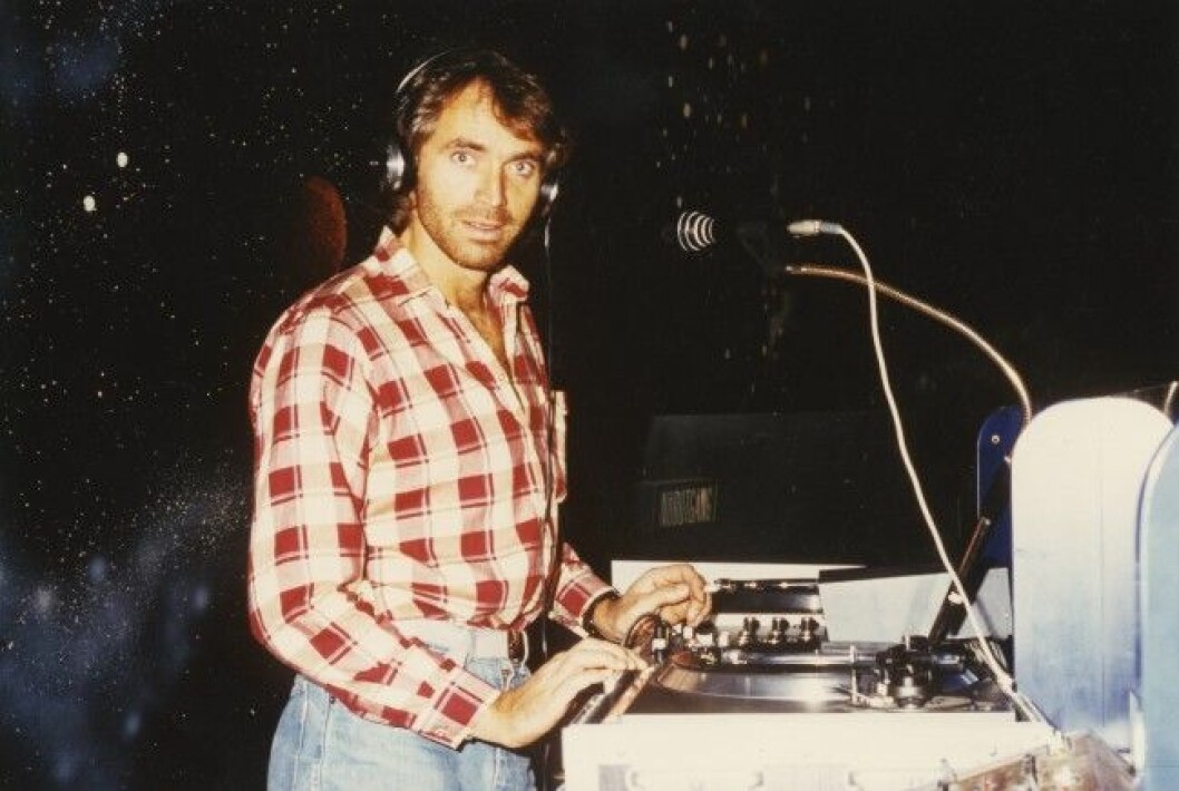 Claes “Clabbe” af Geijerstam som DJ på 70-talet. Claes "Clabbe" af Geijerstam som DJ på 70-talet.