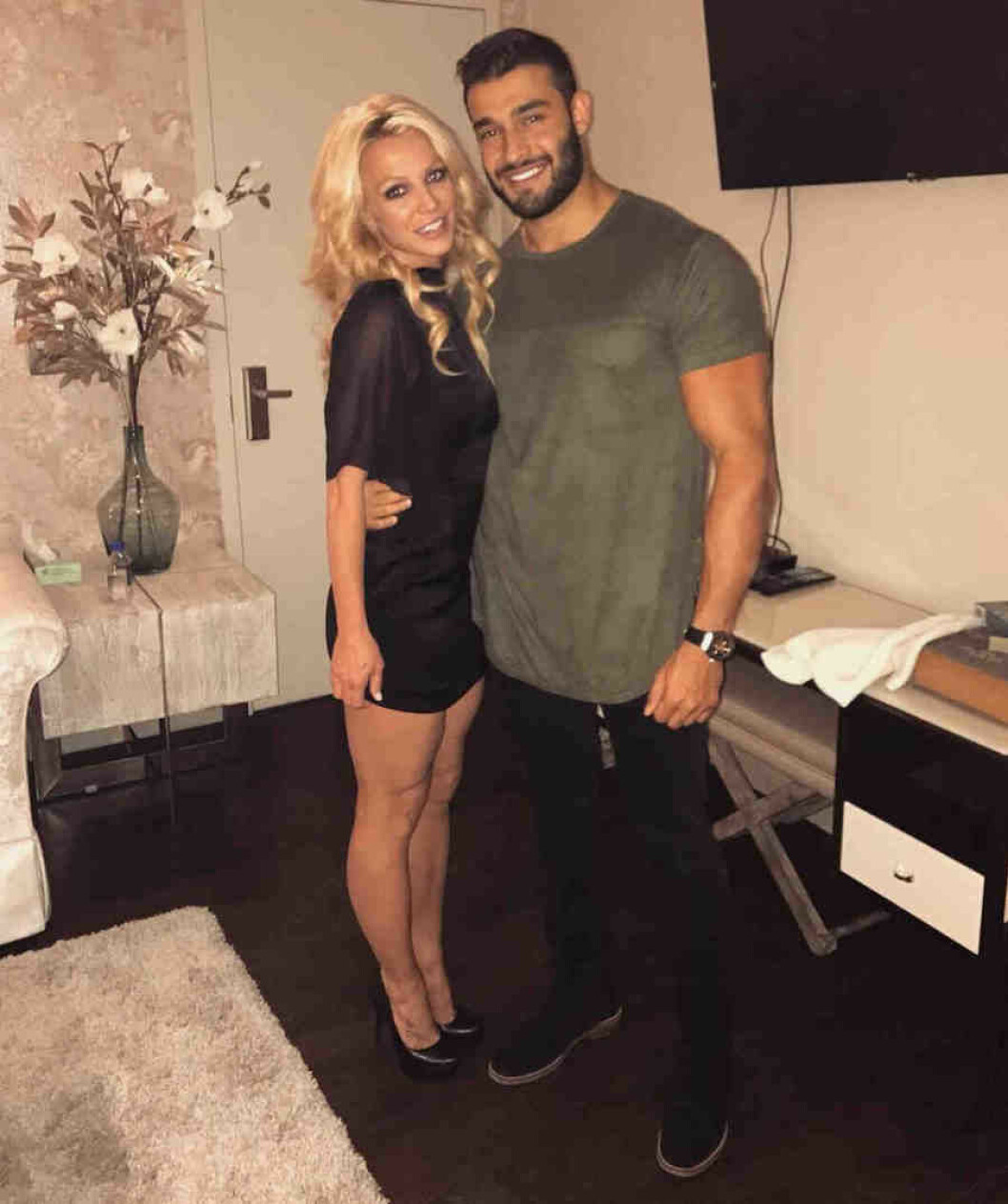 Britney Spears och Sam Asgari. Britney Spears och pojkvännen Sam Asgari.