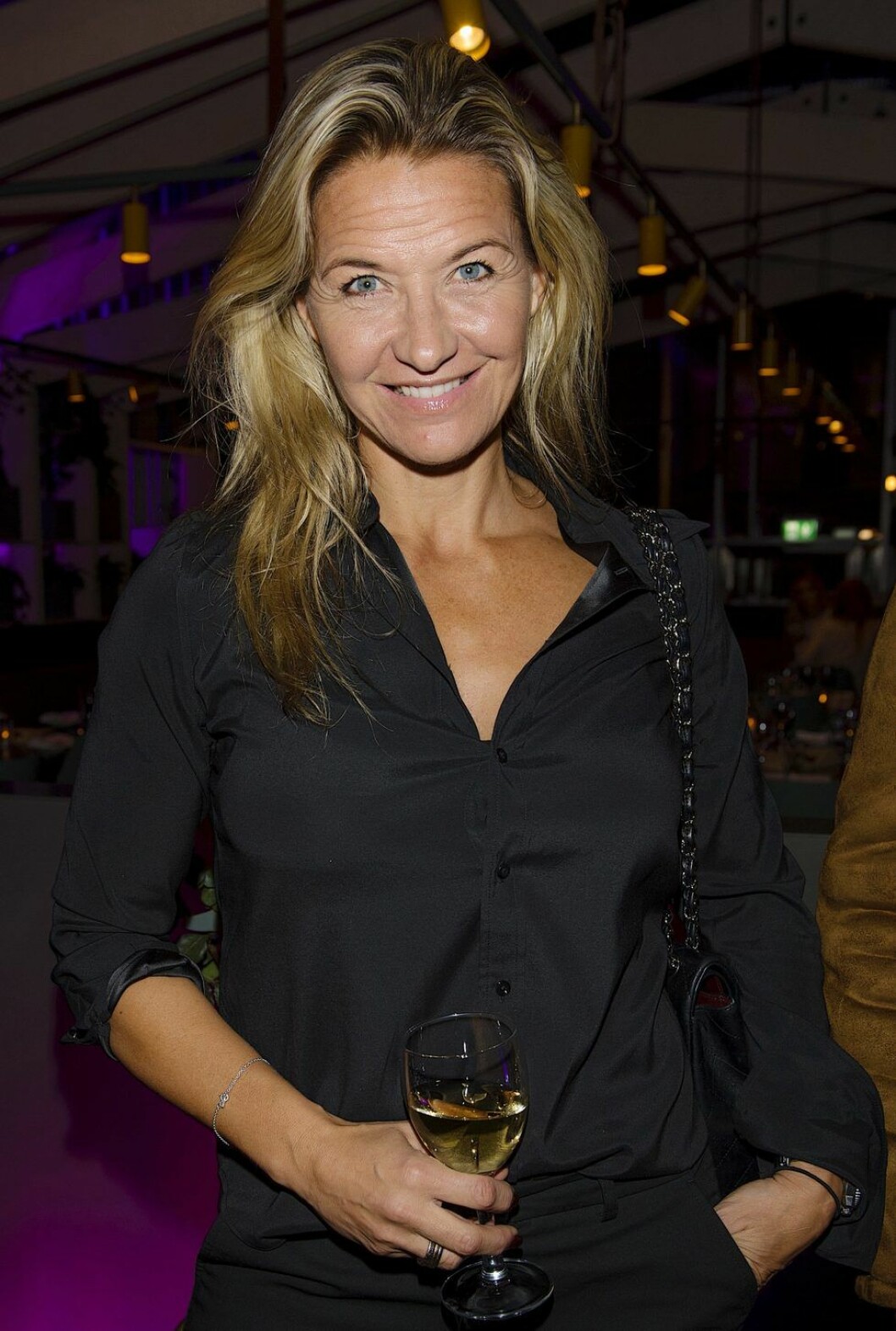 Men när kritiken når Kristin tar hon det hela med ro. Kristin Kaspersen Pyjamasparty med Parnevik på Restaurang Mother, Stockholm 16-11-08. Foto © Eero Hannukainen EEROBILD AB IBL