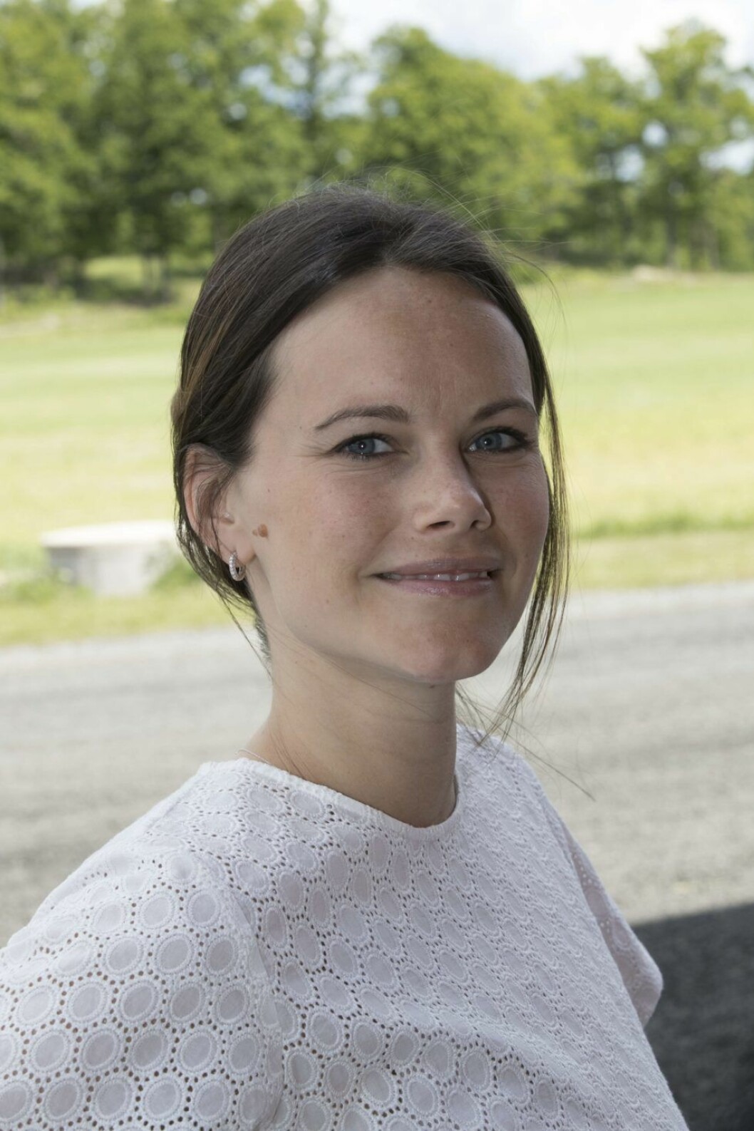 Hustrun Sofia tycker att prinsen är en stor atlet som kör racingbil. * Exclusive * INGÅR EJ I AVTAL * Princess Sofia Swedish royals visit Stenhammardagen (Stenhammar day), 2016-06-13 (c) Charles Hammarsten / IBL