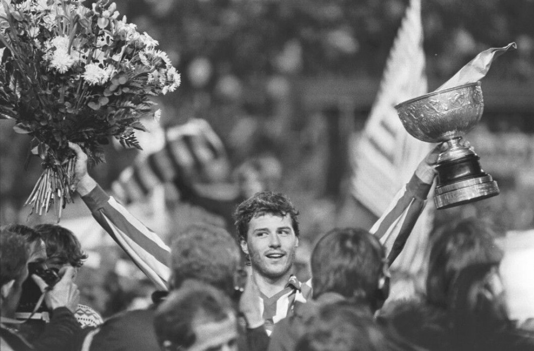 Året är 1983 och Göteborg blir svenska mästare efter seger över Öster med 3-0. Foto: IBL Året är 1983 och Göteborg blir svenska mästare efter seger över Öster med 3-0. Foto: IBL