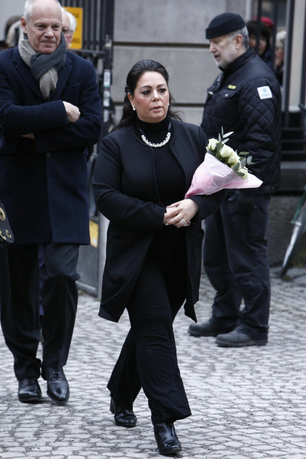 Anna Book gick med tunga steg. Anna Book gick med tunga steg.