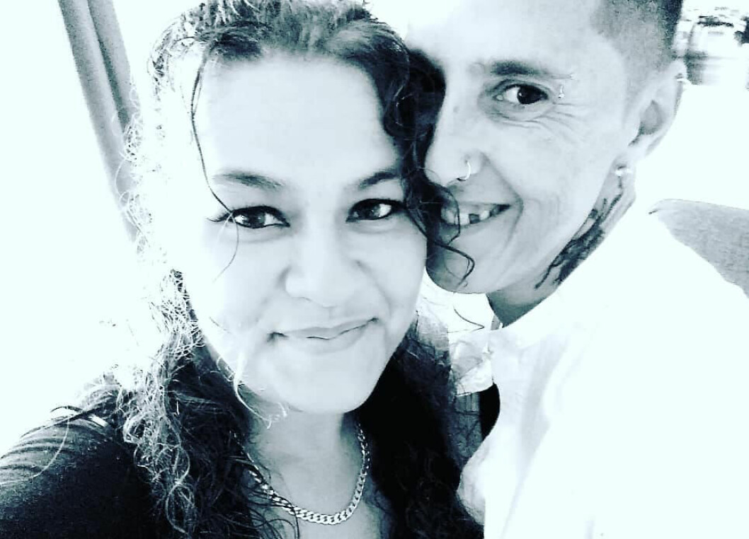 <strong>Julia och Brandon träffades 2012 och gifte sig. Men 2017 avslöjade Brandon att han varit otrogen med en kollega.</strong> <b>Julia och Brandon träffades 2012 och gifte sig. Men 2017 avslöjade Brandon att han varit otrogen med en kollega.</b>