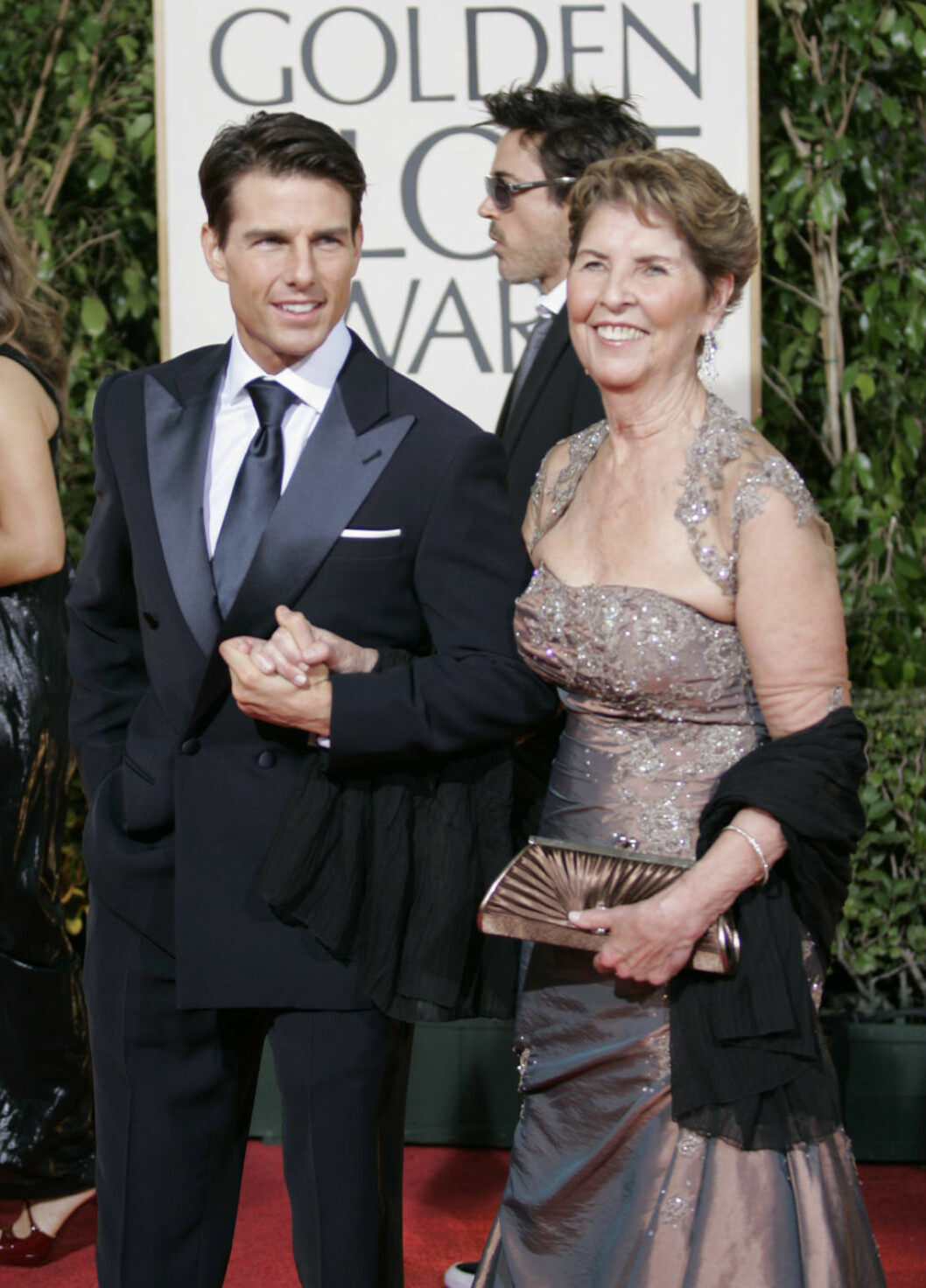 Tom Cruise är i sorg efter att hans älskade mamma Mary Lee South gått bort. Foto: Ibl Actor Tom Cruise, left, and his mother, Mary Lee South, arrive for the 66th Annual Golden Globes Awards in Beverly Hills, California, U.S., on Sunday, Jan. 11, 2009. Pictured: Tom Cruise and Mary Lee South Ref: SPL1429483 110109 Picture by: Splash News Splash News and Pictures Los Angeles:310-821-2666 New York: 212-619-2666 London: 870-934-2666 photodesk@splashnews.com