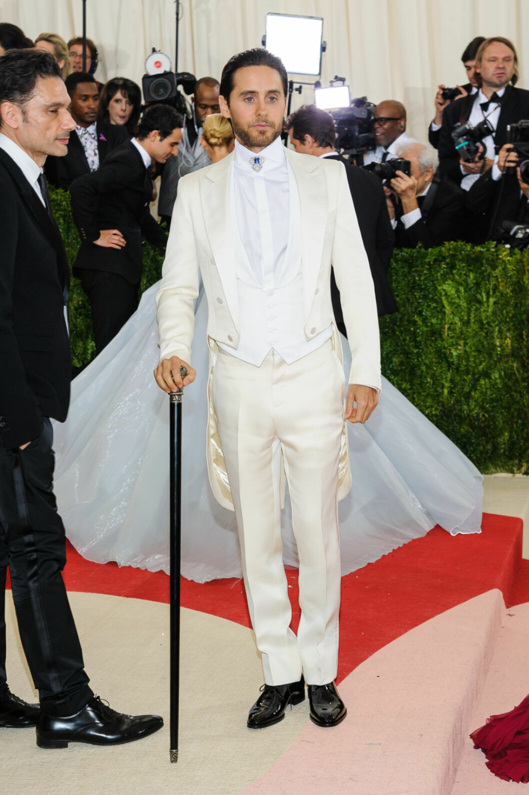 Oscar-belönade skådisen, och tillika sångaren i rockbandet 30 Seconds To Mars, uppges vara Angelina Jolies nya romans. Foto: Ibl Celebrities attend the "Collateral Beauty" New York premiere. Pictured: Jared Leto Ref: SPL1409955 121216 Picture by: AdMedia / Splash News Splash News and Pictures Los Angeles:310-821-2666 New York: 212-619-2666 London: 870-934-2666 photodesk@splashnews.com