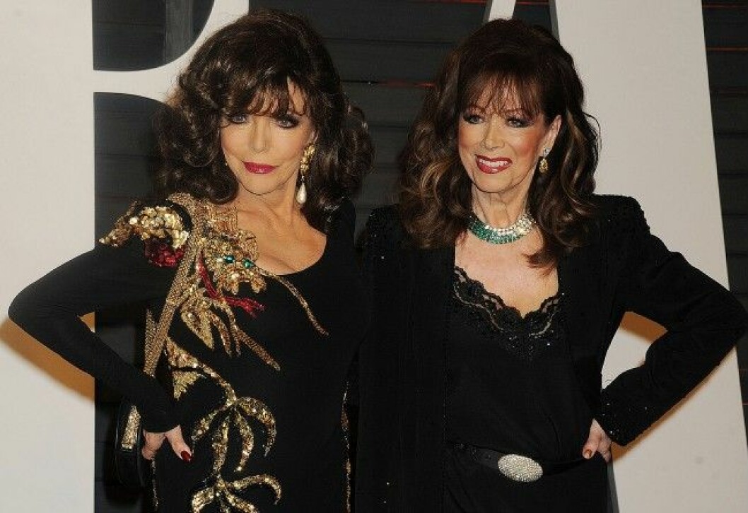 Jackie Collins tillsammans med sin syster Joan Collins. Foto: All Over Press NO JUST JARED USAGE Jackie Collins Has Died of Breast Cancer at 77 - FIle Photos Pictured: Joan Collins, Jackie Collins Ref: SPL1131737 190915 Picture by: Splash News Splash News and Pictures Los Angeles:310-821-2666 New York: 212-619-2666 London: 870-934-2666 photodesk@splashnews.com