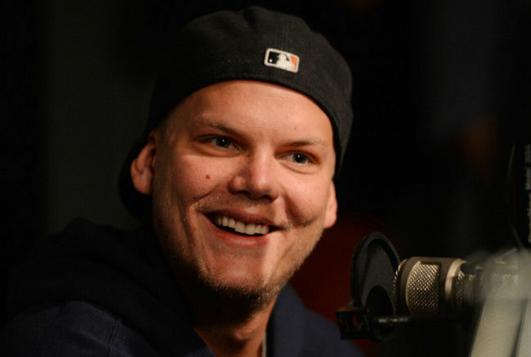 Glad 26-åring! Avicii har en fet lön på 63 miljoner kronor. Glad 26-åring! Avicii har en fet lön på 63 miljoner kronor.