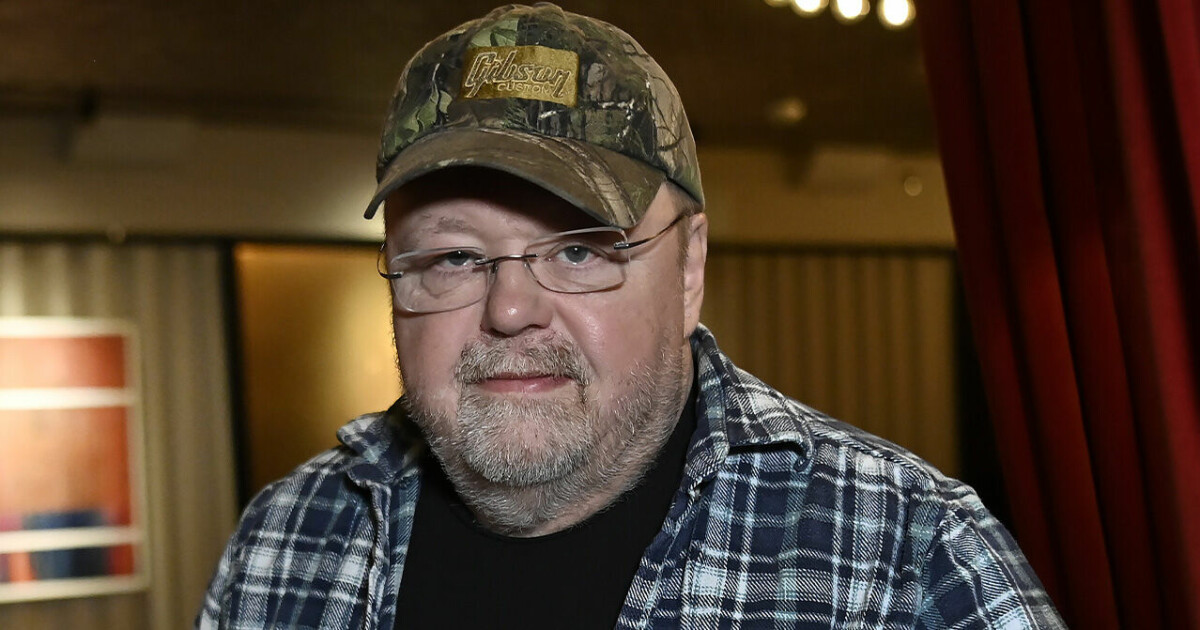 Kalle Moraeus om kampen mot kristallsjukan: ”Önskar ingen” | Hänt