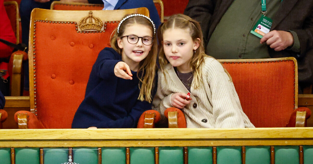 Hon r Flickan Bredvid Prinsessan Estelle P Nya Bilderna H nt hon-r-flickan-bredvid-prinsessan-estelle-p-nya-bilderna-h-nt