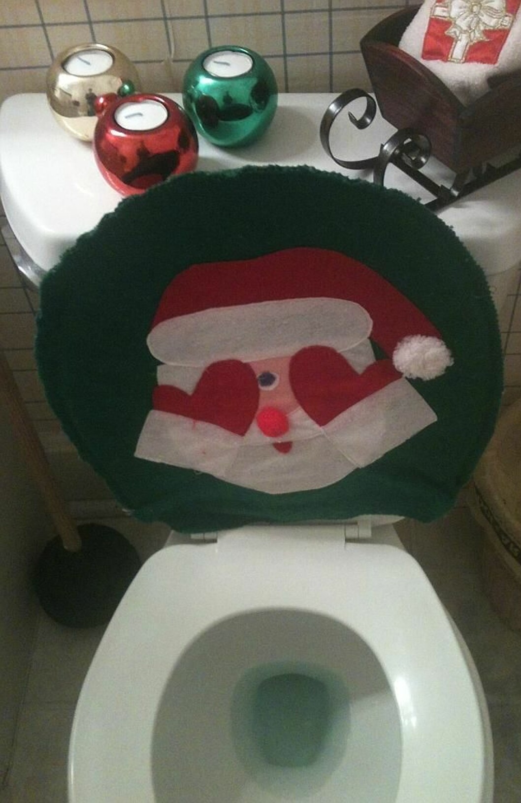 Källa: <a href="http://www.heraldsun.com.au/news/christmas-decoration-fails-weird-and-extreme-yuletide-adornments/story-fni0fiyv-1227145925275?nk=facb25e3ee2c69ef0fb088082f129e9e" target="_blank" rel="noopener">Heraldsun</a> Källa: Heraldsun