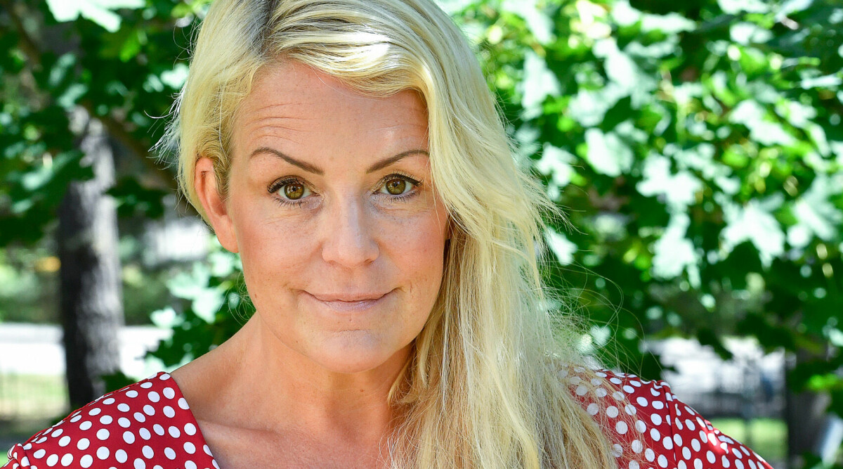 Karin Adelsköld visste inte att hon var alkoholist – fick hjälp av My Skarsgård: ”Fattade ingenting”