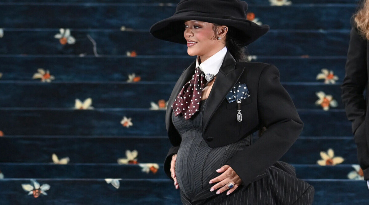 Rihanna gravid med sitt tredje barn – avslöjandet under galan!