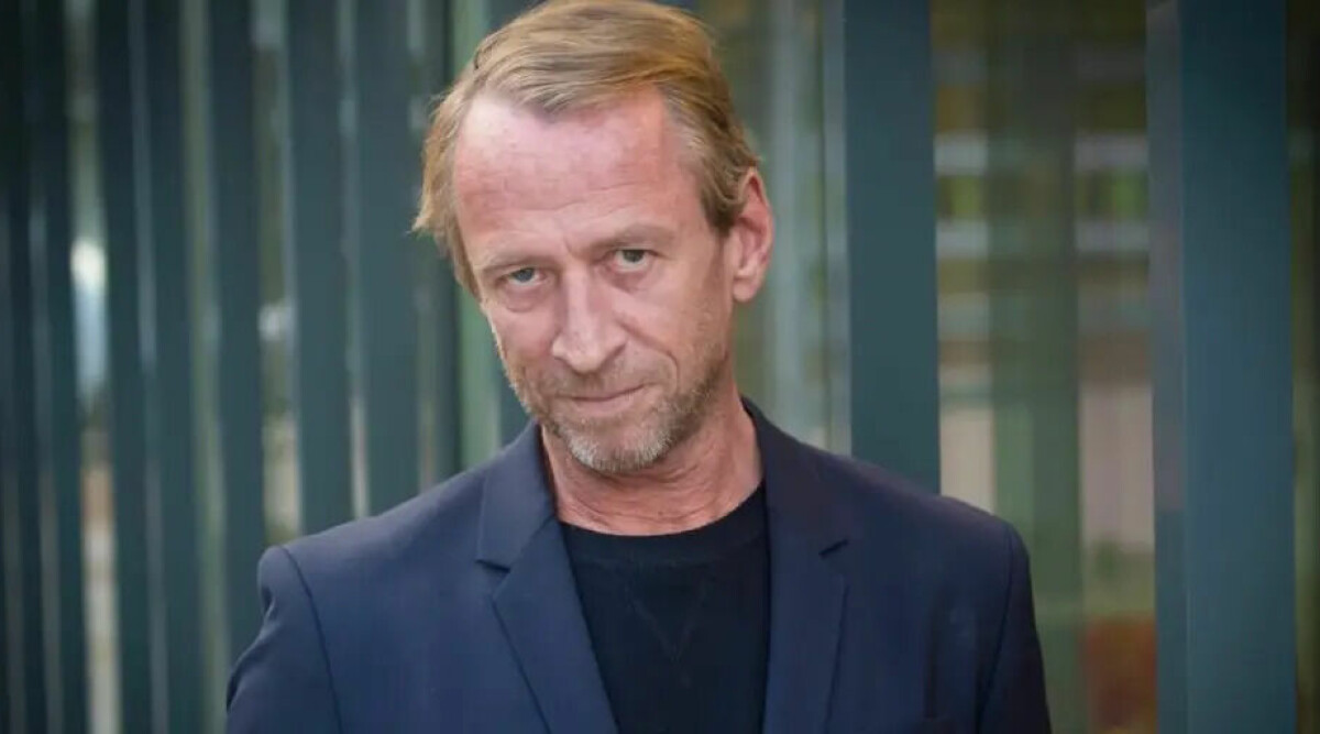 Per Holknekt påväg att avsluta sitt liv – samtalet som räddade honom