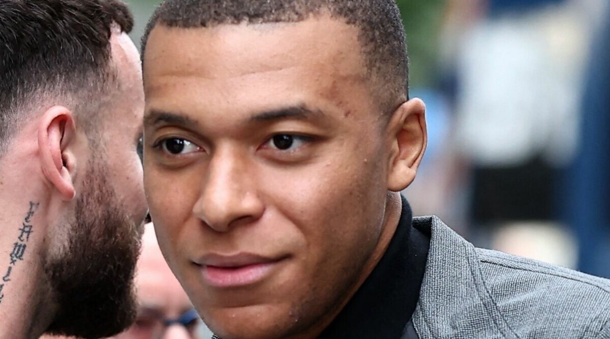 Efter mystiska frånvaron – Kylian Mbappé akut till sjukhus