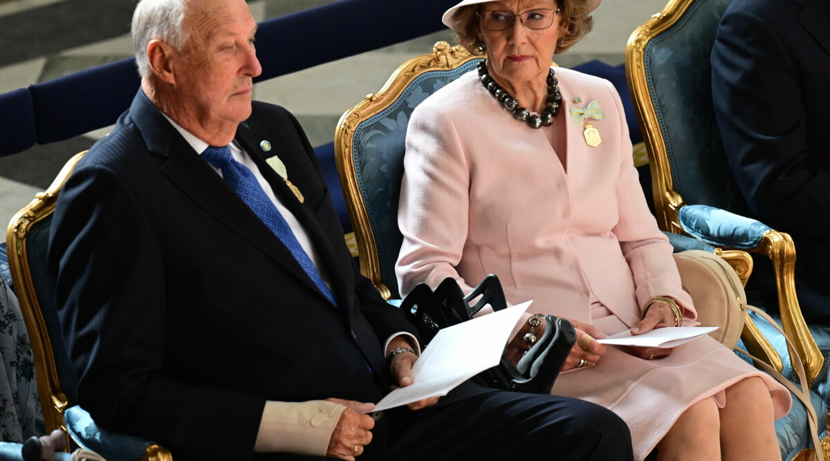 Kungaparet planerar egna begravningen – fått mångmiljonbelopp!