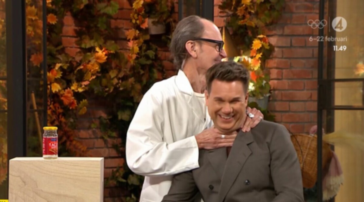 Här tar tv-kocken strypgrepp på programledaren i Nyhetsmorgon!