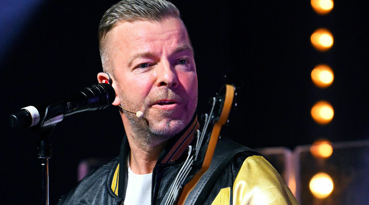 Casper Janebrink visar upp nya beslutet för utseendet – bilden avslöjar