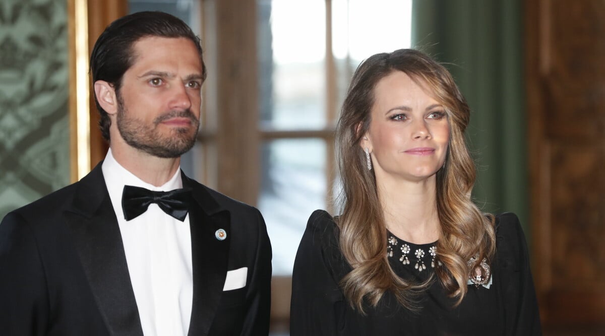 Prinsessan Sofia och prins Carl Philip lämnar Sverige