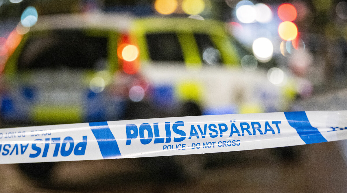 Person påkörd med avsikt utanför vägkrog – polisen jagar brun bil