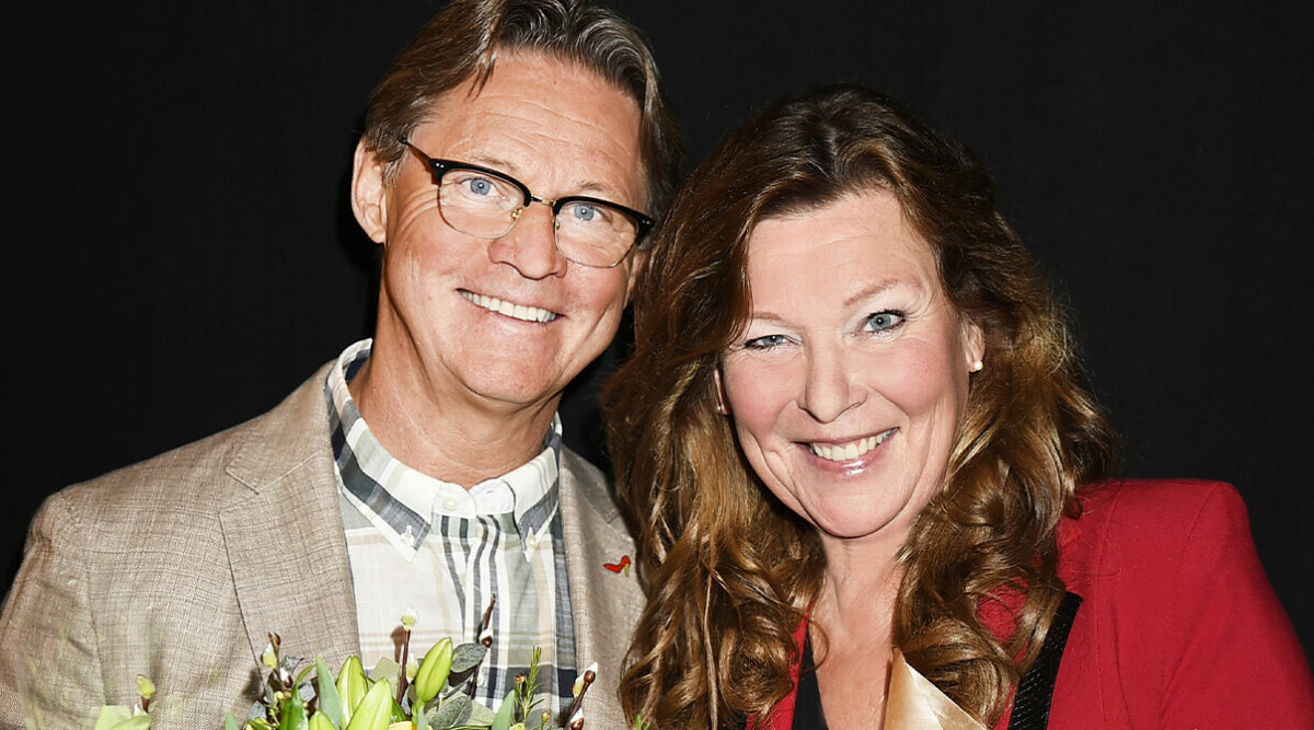 Doktor Mikael Sandström och Lotta Engberg lämnar landet – anledningen bakom