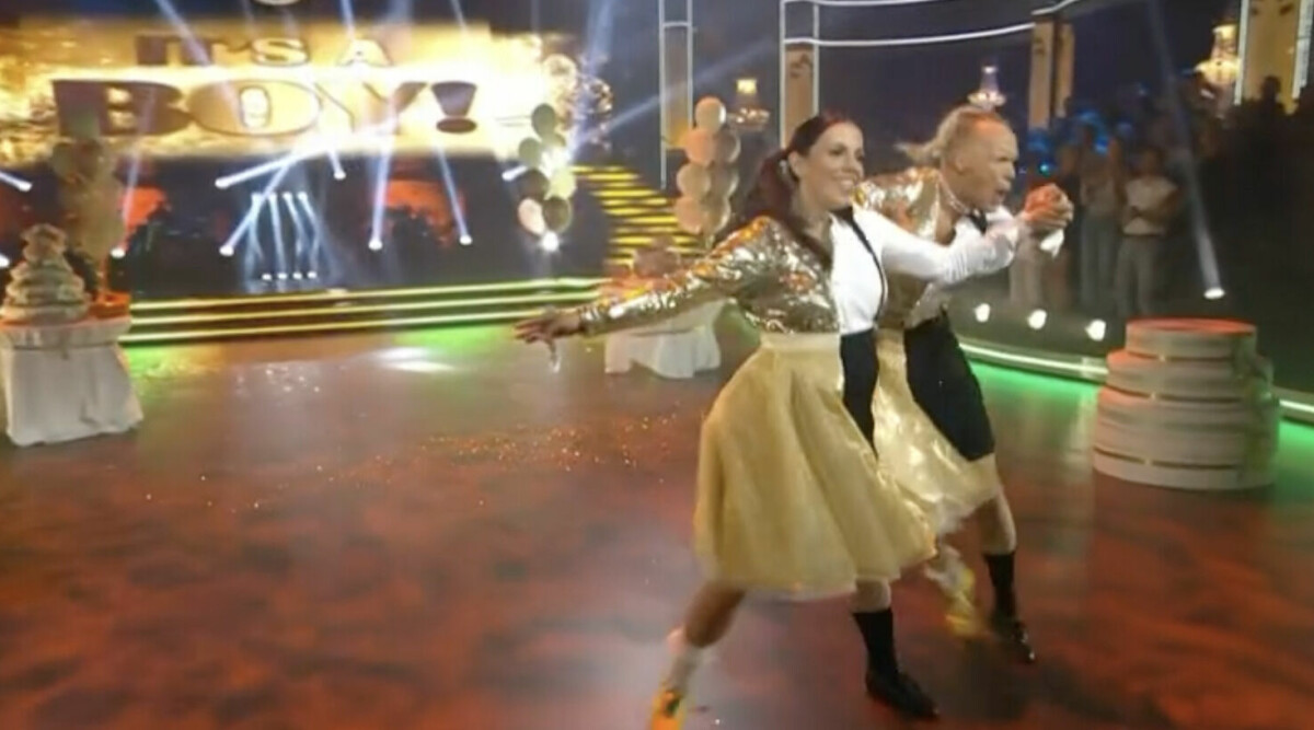 Charlotte Kalla avslöjar bebisens kön – i Let's dance-direktsändning