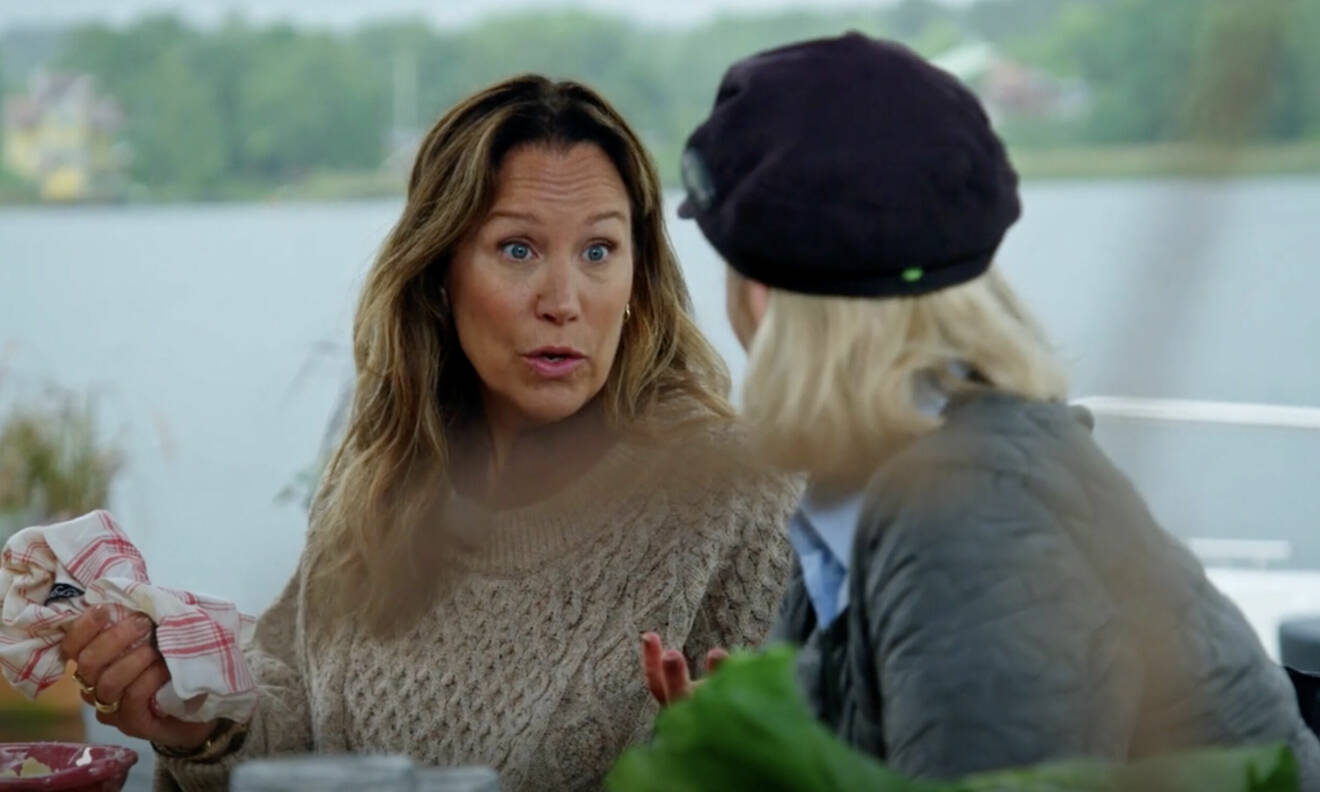 Programledaren Renée Nybergs ansiktsuttryck när hon inser hennes misstag med Sissela.