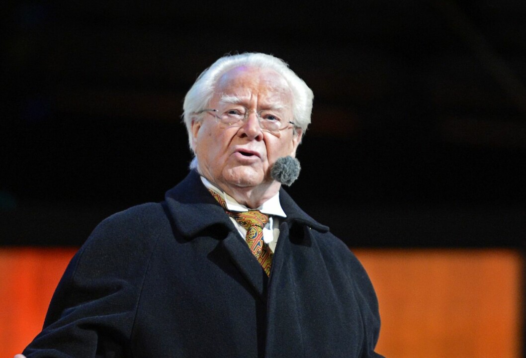 Jan Malmsjö har ringt in det nya året i tolv års tid. Foto: IBL Jan Malmsjö har ringt in det nya året i tolv års tid. Foto: IBL